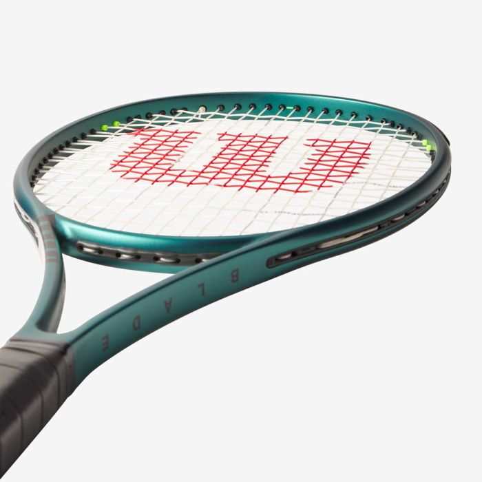 Wilson Blade 98 18 X 20 V9 | Sport-Inn Gerritsen